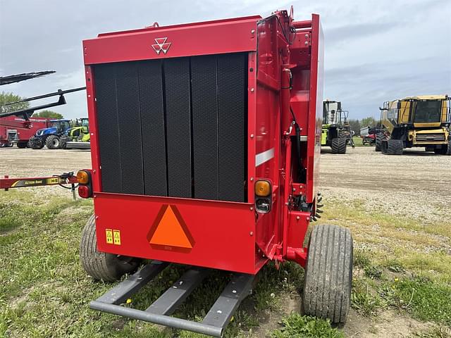 Image of Massey Ferguson 1745 equipment image 3