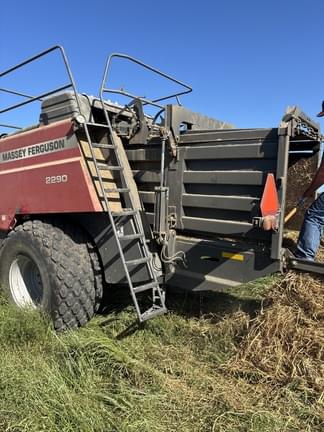 Image of Massey Ferguson 2290 Image 1