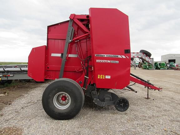 Image of Massey Ferguson 2856A equipment image 4