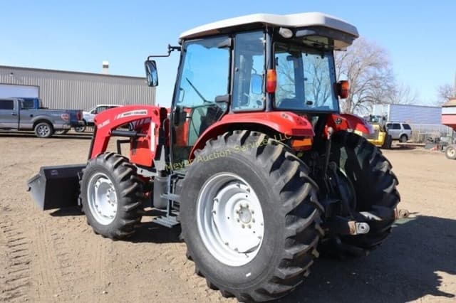 Image of Massey Ferguson 4610 equipment image 2