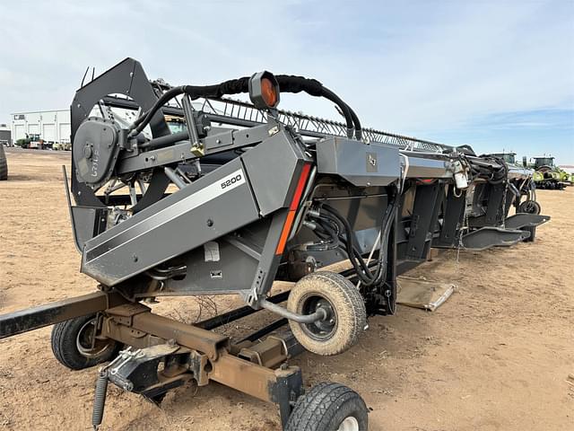 Image of Massey Ferguson 5200 equipment image 4