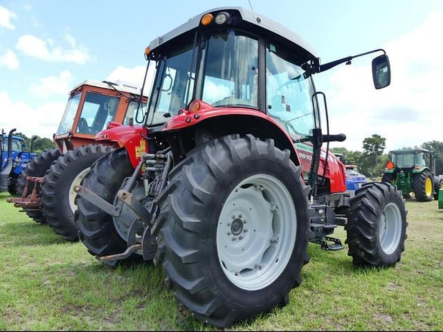 Image of Massey Ferguson 5610 equipment image 2