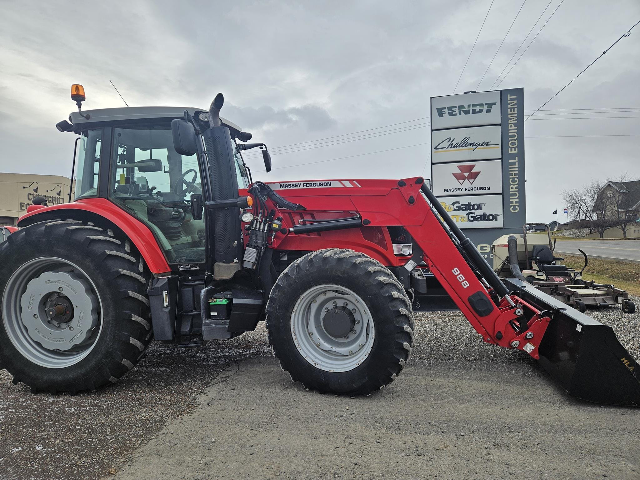 2013 Massey Ferguson 7618 Equipment Image0