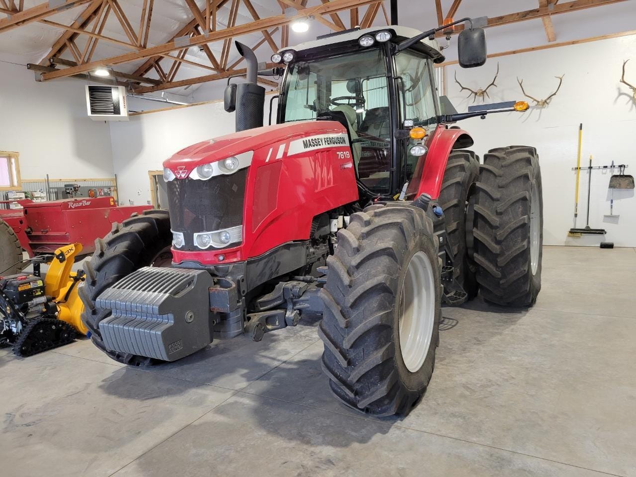 Main image Massey Ferguson 7619