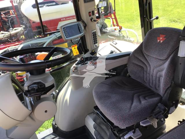 Image of Massey Ferguson 7624 equipment image 4