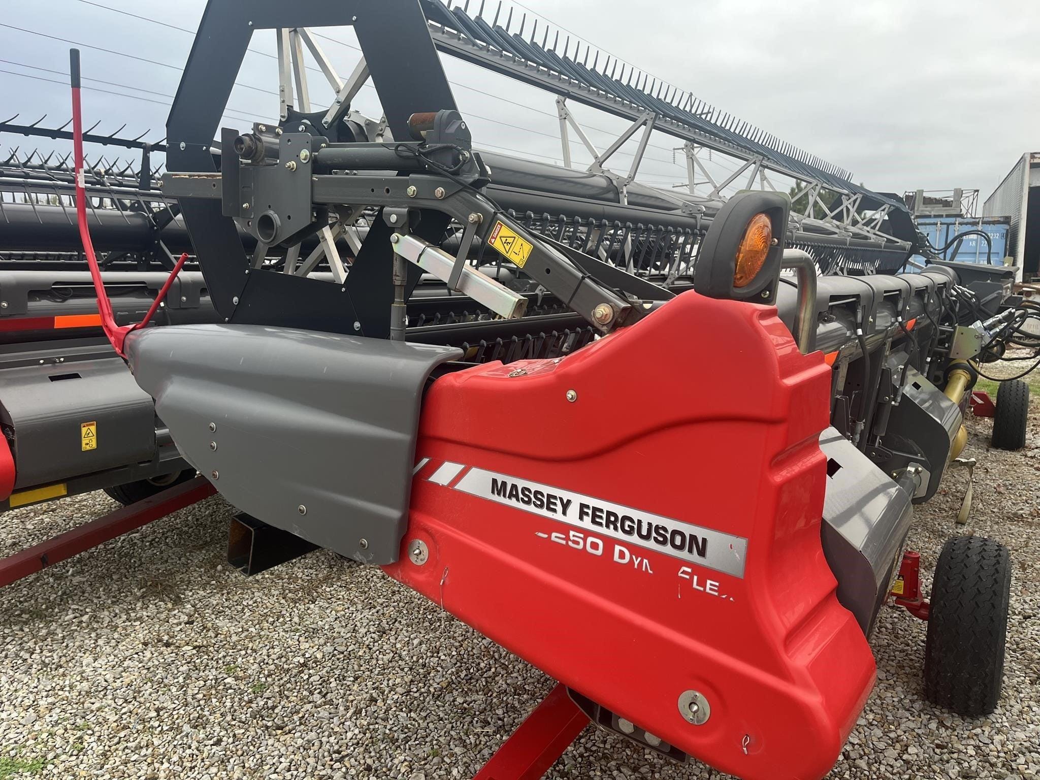 2013 Massey Ferguson 9250 Equipment Image0