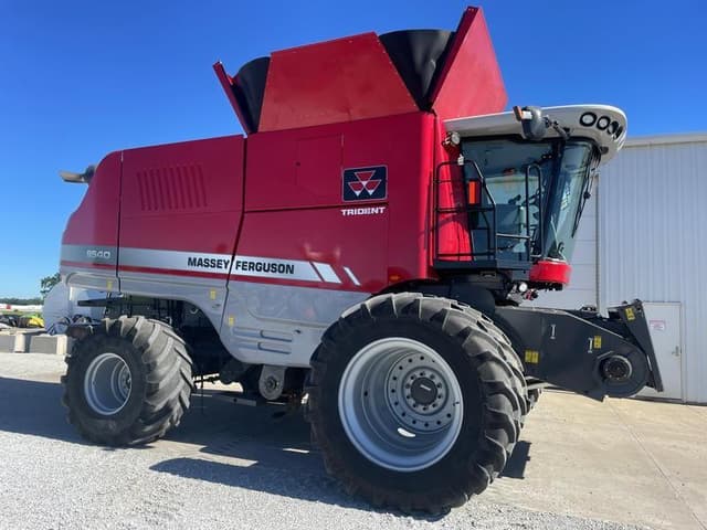 Image of Massey Ferguson 9540 equipment image 1