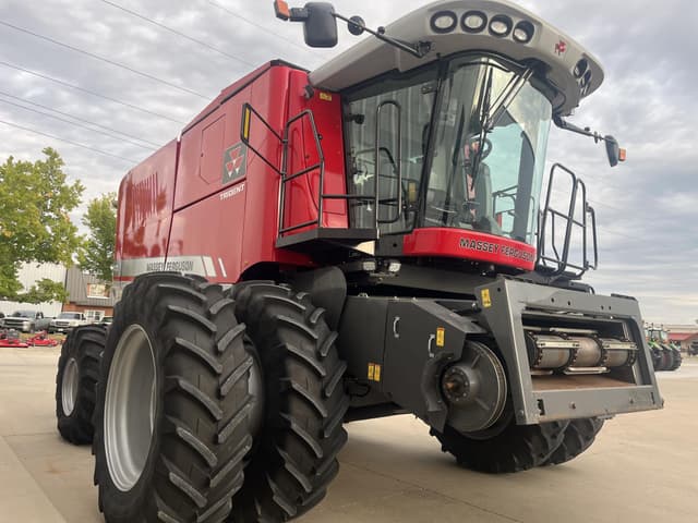 Image of Massey Ferguson 9540 equipment image 2