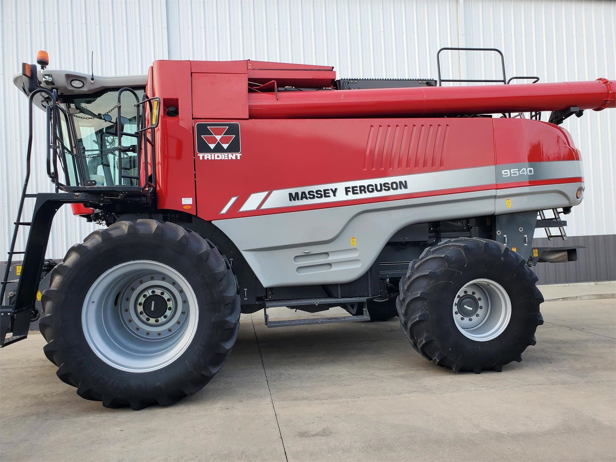 2013 Massey Ferguson 9540 Equipment Image0