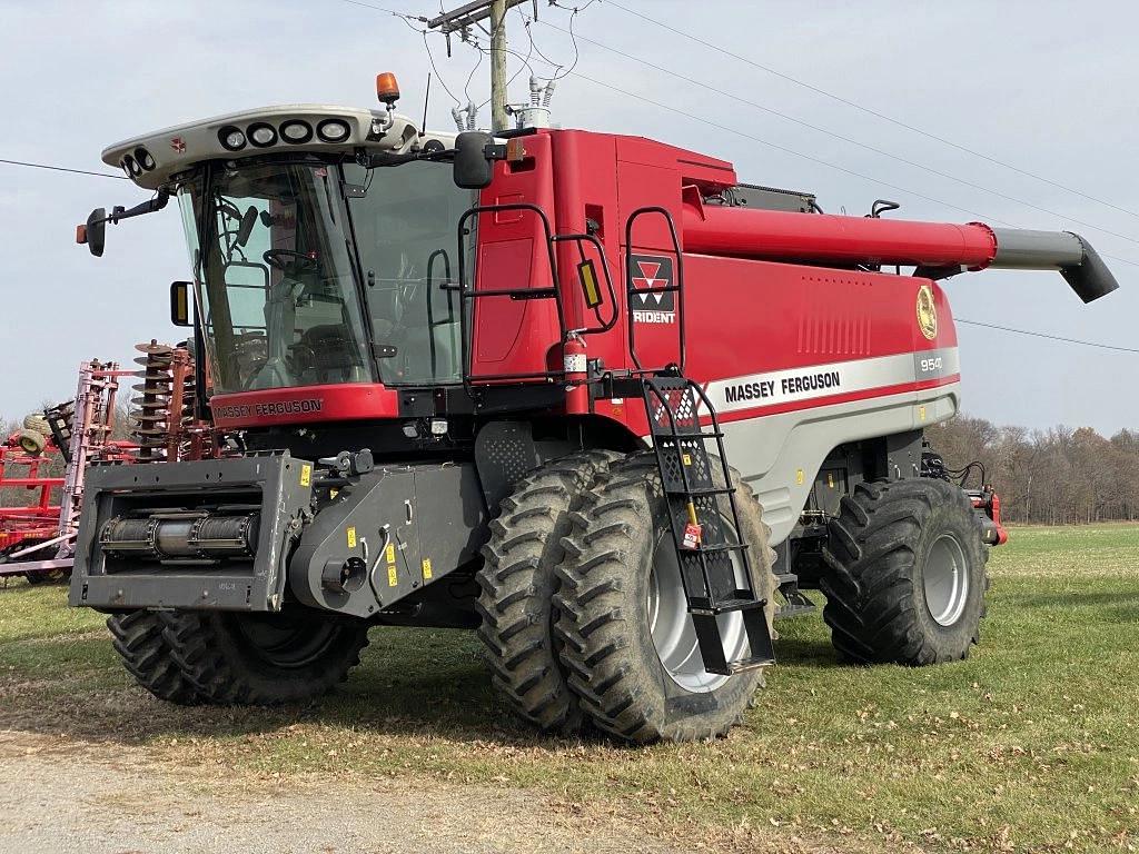 Image of Massey Ferguson 9540 Primary image