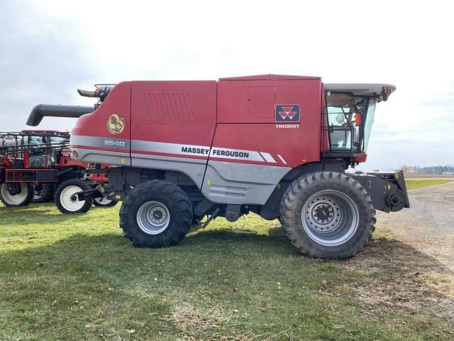 Image of Massey Ferguson 9540 equipment image 4