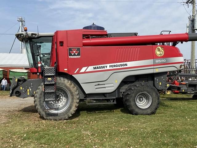 Image of Massey Ferguson 9540 equipment image 1