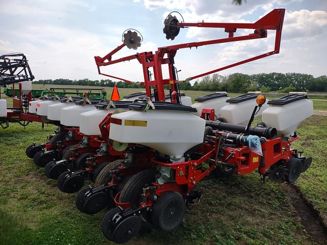 Image of Massey Ferguson 8200 equipment image 4