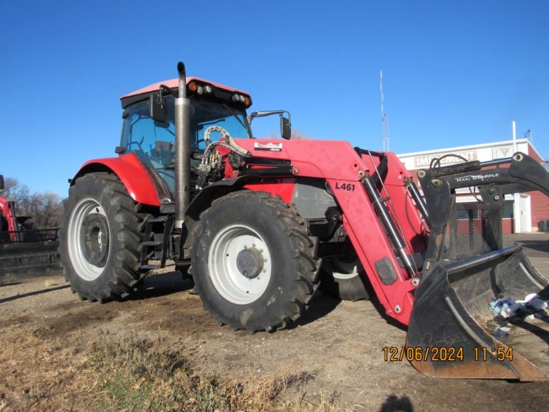 2013 McCormick Intl XTX165 Equipment Image0