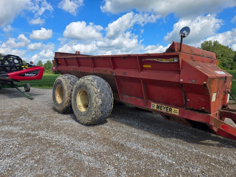 2013 Meyer 8865 Equipment Image0