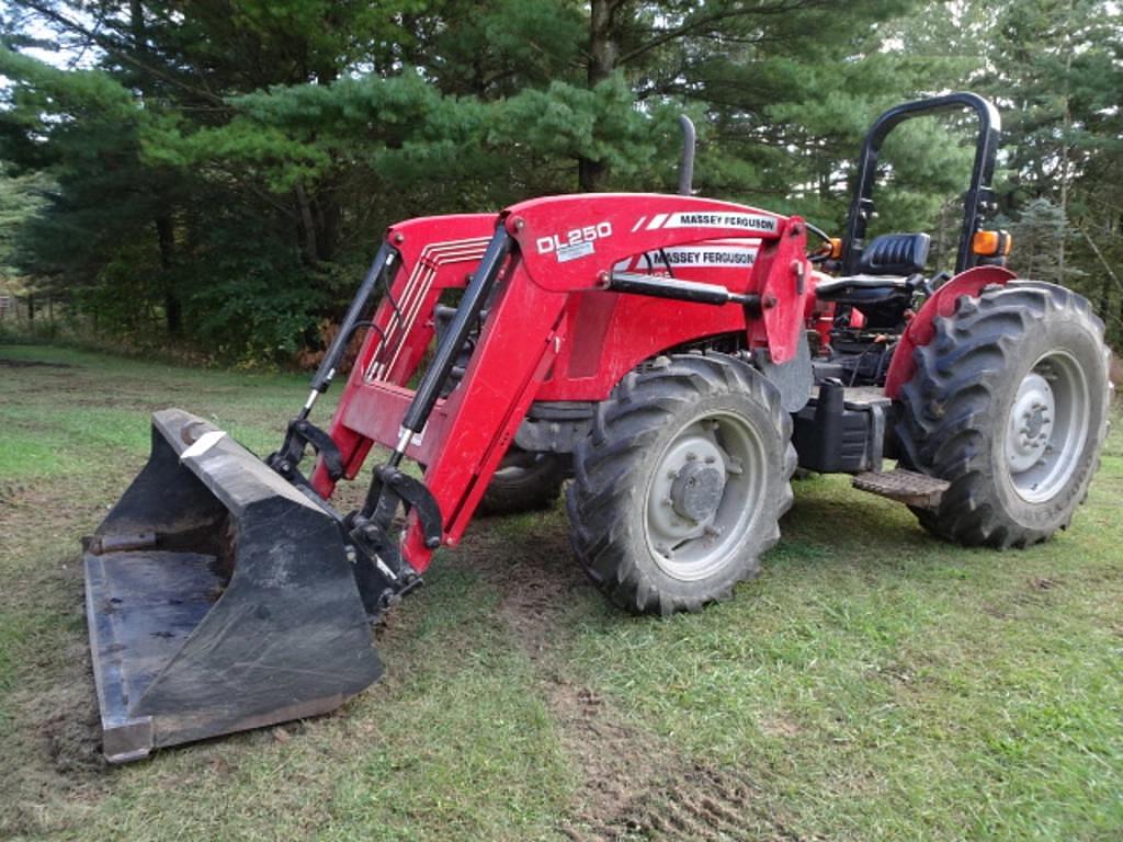 Image of Massey Ferguson 2635 Primary image