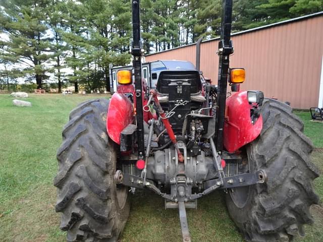 Image of Massey Ferguson 2635 equipment image 2