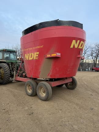 Image of NDE 804 equipment image 1