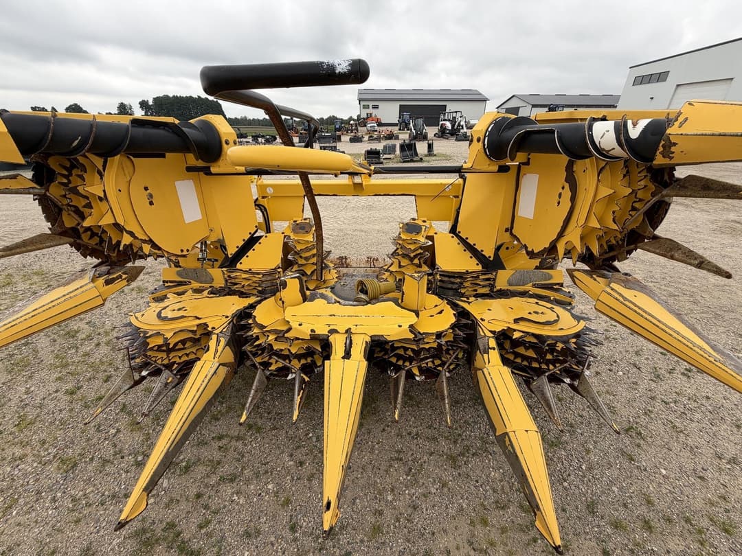 Image of New Holland 420FI Primary image