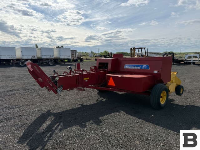 Image of New Holland BC5080 equipment image 4