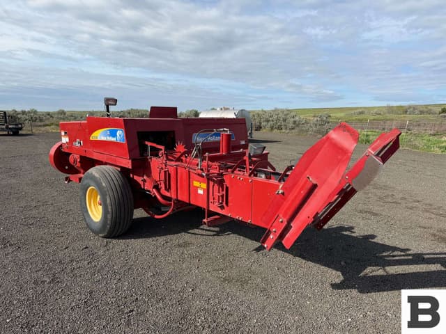 Image of New Holland BC5080 equipment image 2