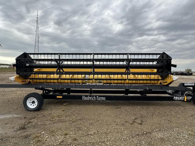 Image of New Holland 740CF equipment image 2