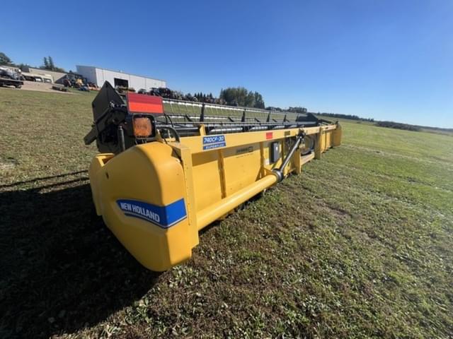 Image of New Holland 740CF equipment image 3