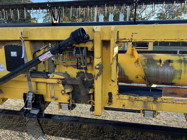 Image of New Holland 740CF equipment image 1