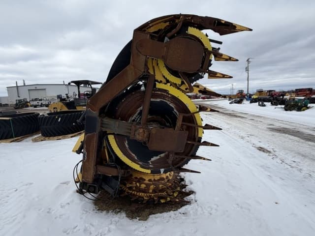 Image of New Holland 750BFI equipment image 3