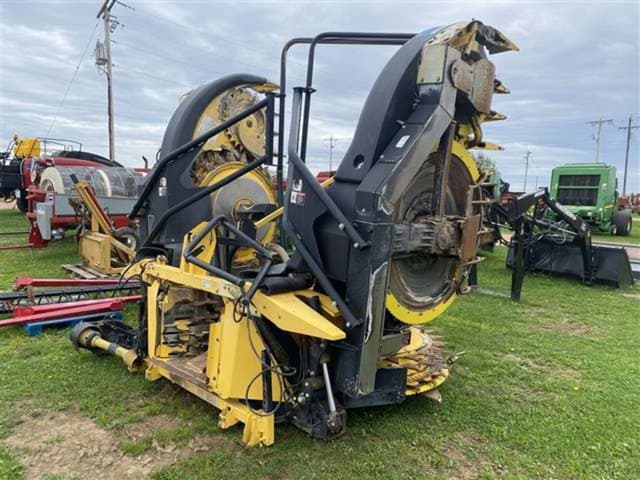Image of New Holland 750BFI equipment image 2