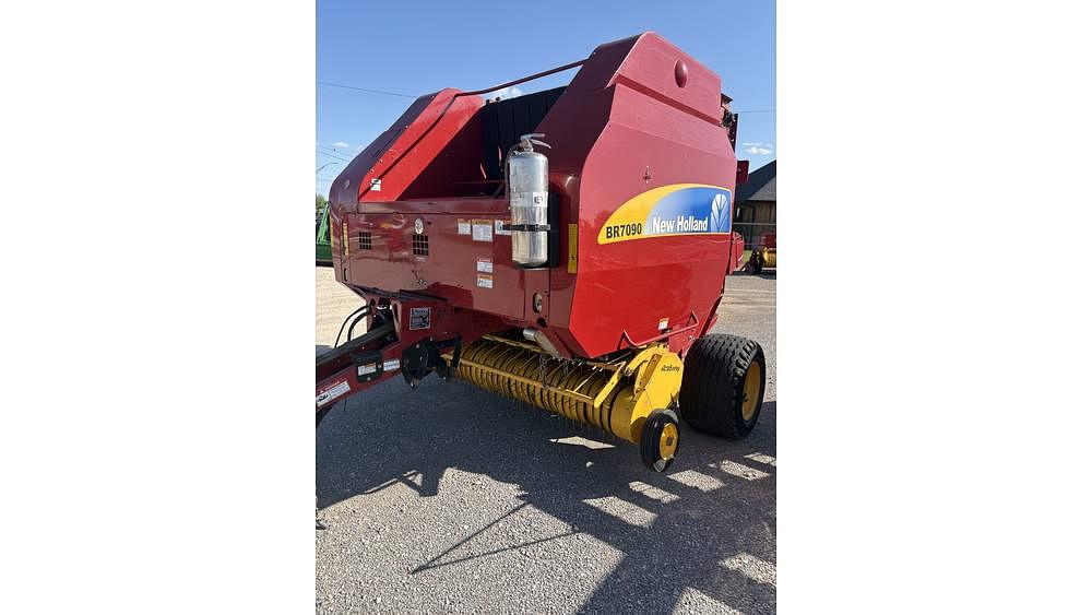 Image of New Holland BR7090 Primary image