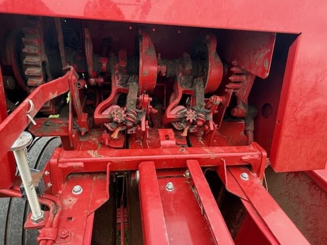 Image of New Holland BC5070 equipment image 3