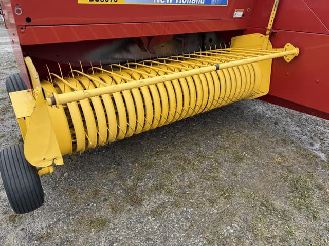 Image of New Holland BC5070 equipment image 3