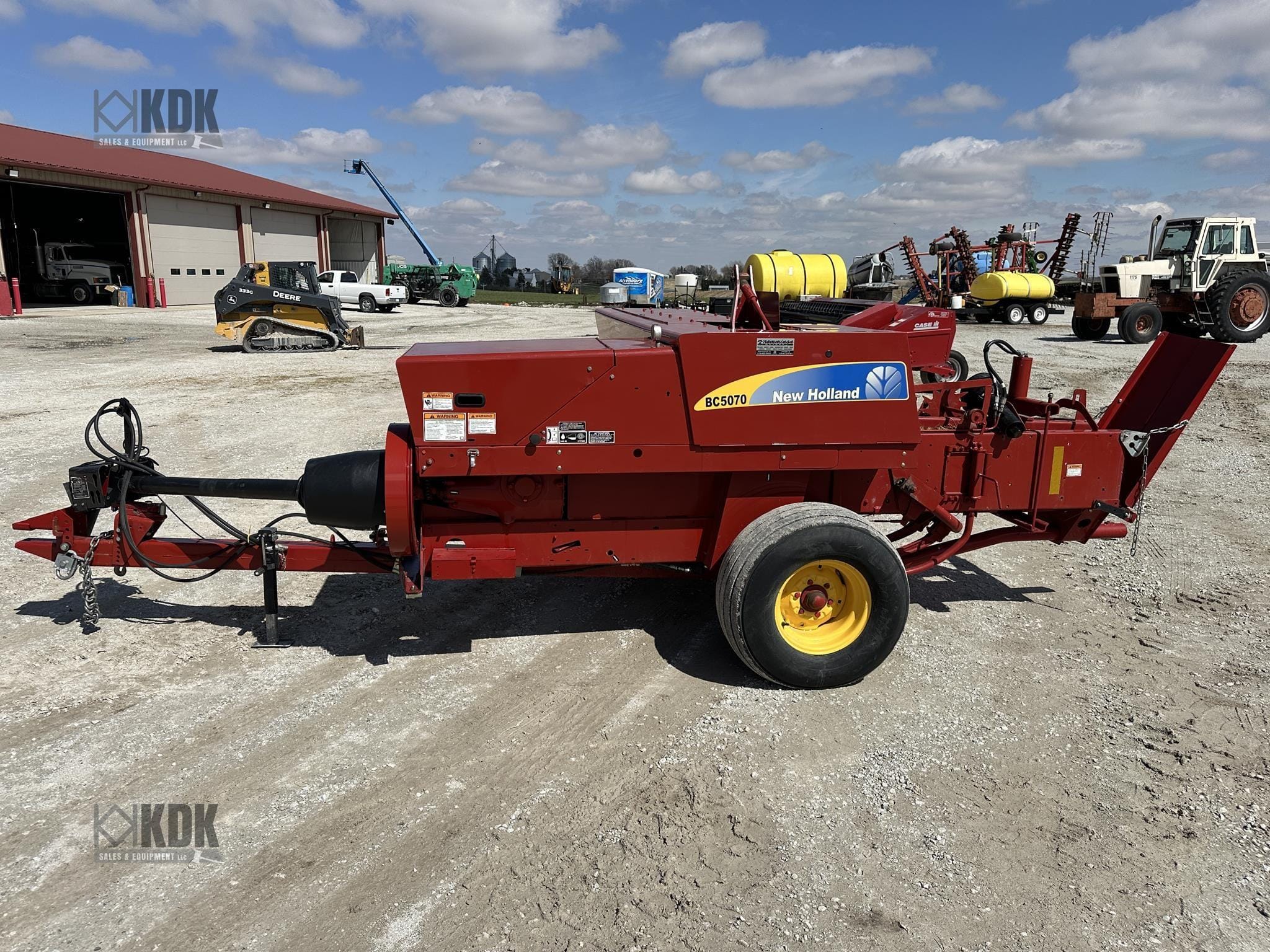 2013 New Holland BC5070 Equipment Image0
