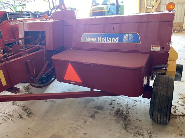 Image of New Holland BC5070 equipment image 4