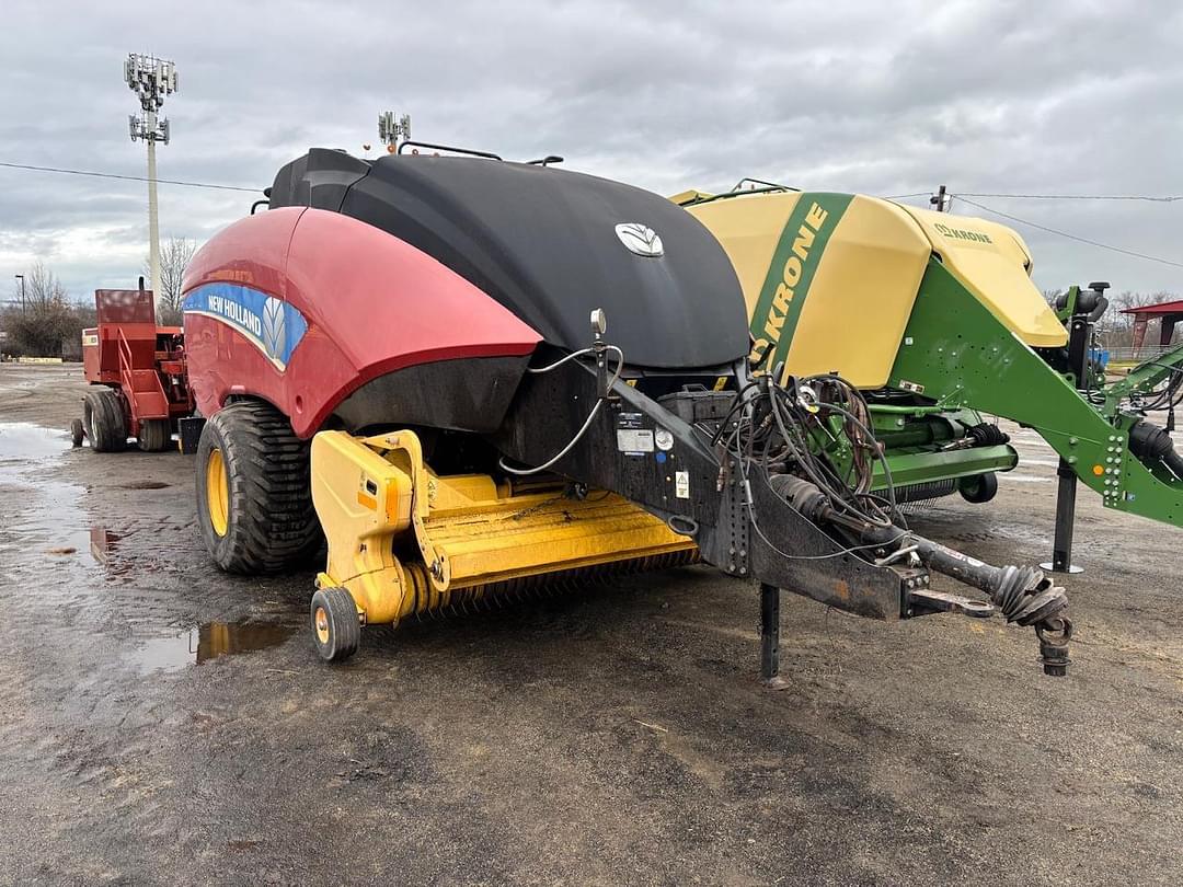 Image of New Holland Big Baler 340 Primary image