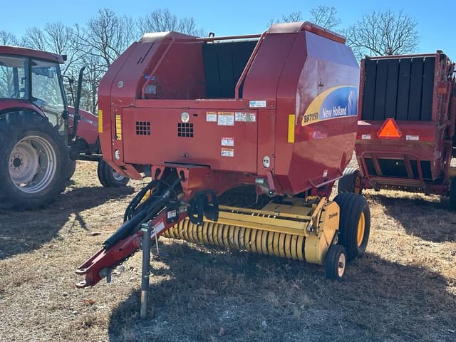 Image of New Holland BR7060 equipment image 3