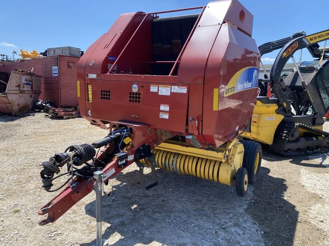 Image of New Holland BR7070 equipment image 1