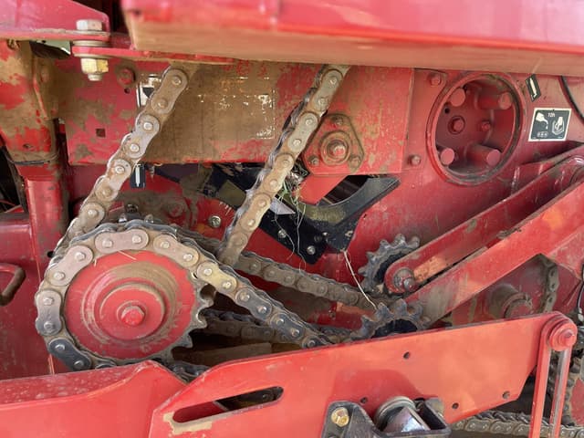 Image of New Holland BR7090 Specialty Crop equipment image 4