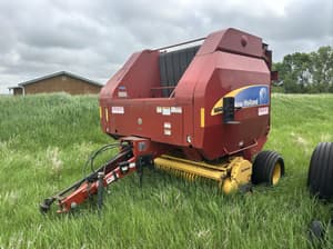 2013 New Holland BR7090 Image