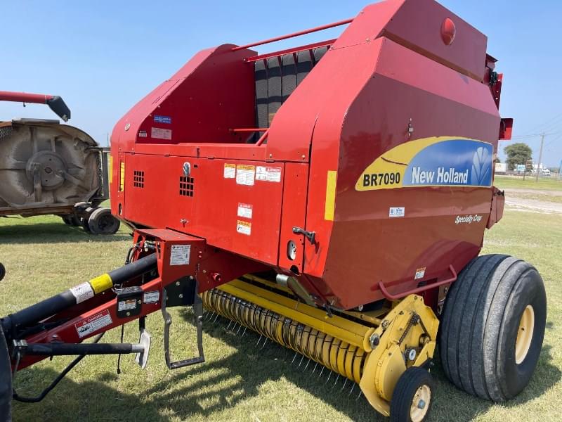 Image of New Holland BR7090 Specialty Crop Primary image