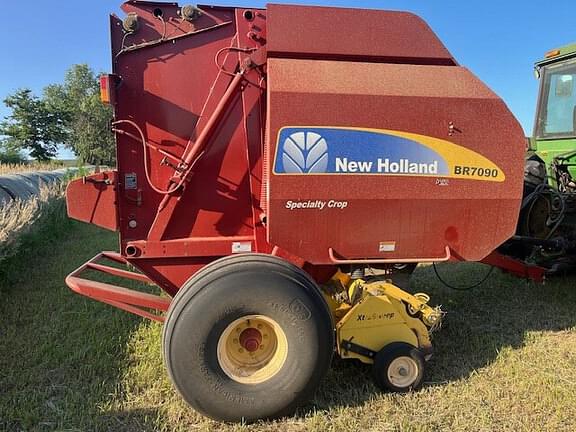 Image of New Holland BR7090 Image 1