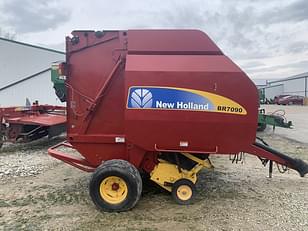 Main image New Holland BR7090 3