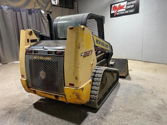 Image of New Holland C227 equipment image 4