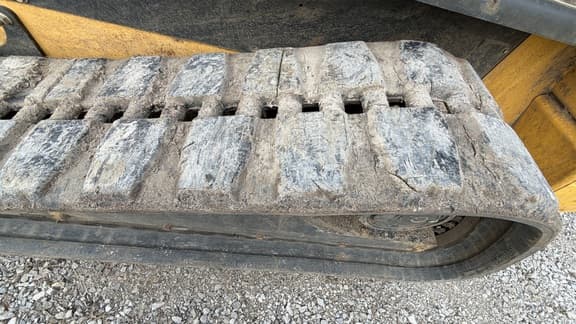 Image of New Holland C238 equipment image 4