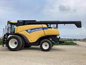 Thumbnail image New Holland CR6090 3