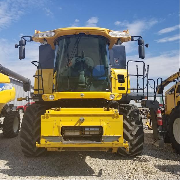 Image of New Holland CR6090 equipment image 3