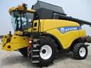 2013 NEW HOLLAND CR6090 Image