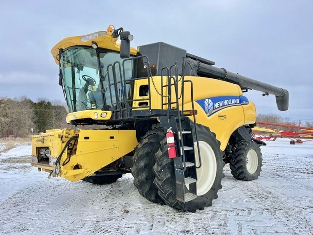 Image of New Holland CR7090 Primary image