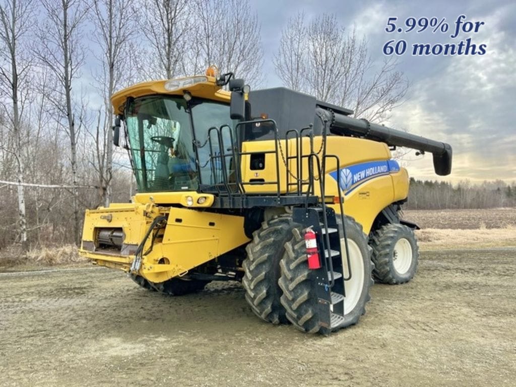 2013 New Holland CR7090 Equipment Image0
